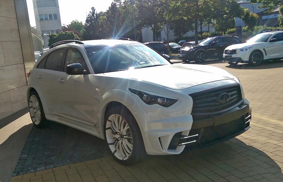  Infiniti QX70-LR3 by Larte Design 2015 года  (фото 8 из 18)